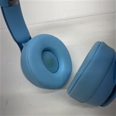 BEATS SOLO3 WIRELESS HEADPHONES BLUE A1881 W/ CASE